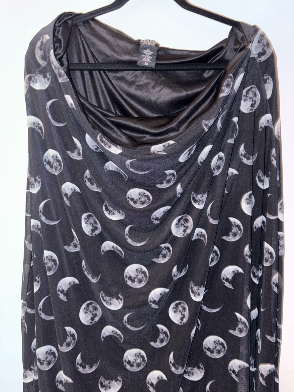 Cowl Neck Moon Print Top - Black & White